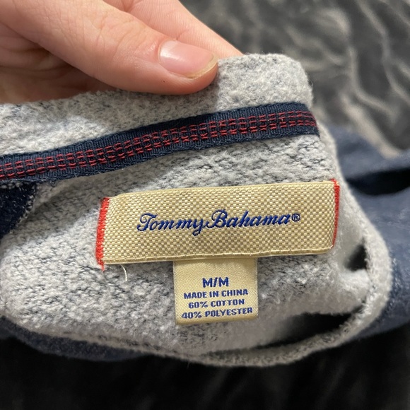 Tommy Bahama Crewneck Sweater - Picture 3 of 6